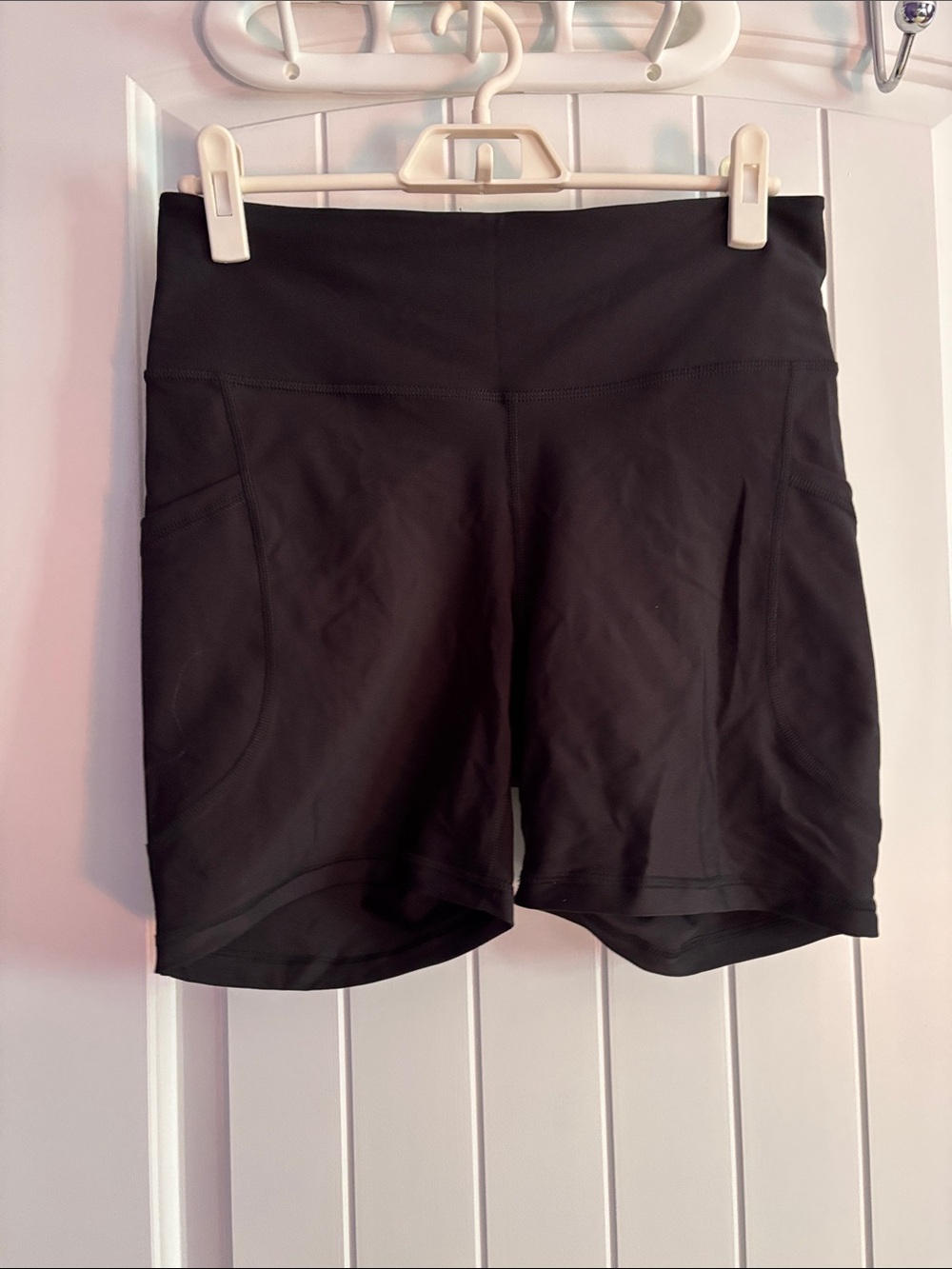 Old Navy Black High-Rise Bike Shorts with Side Pockets